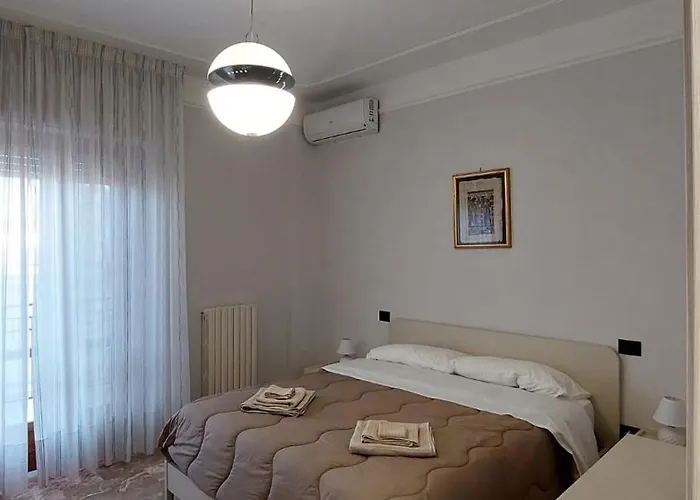 شقة A Casa Di Nonna Lidia كروتوني